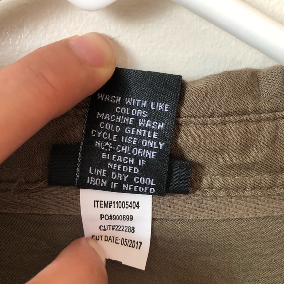 Torrid embroidered long sleeve button down shirt - Picture 9 of 9